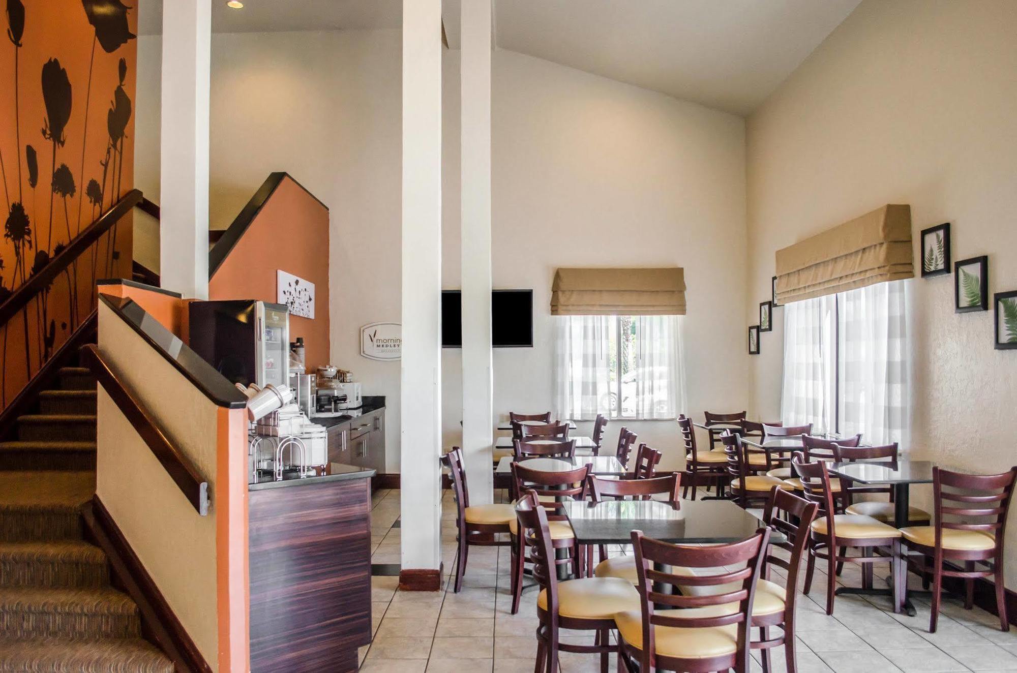 Sleep Inn Near Busch Gardens - Usf Temple Terrace Экстерьер фото